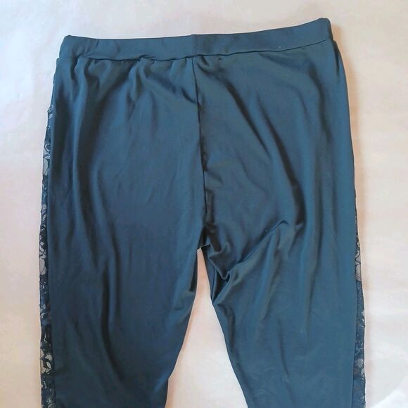 Stretchy Leggings With Floral Lace Side Cutouts Size 3XL Dark Romance - Picture 7 of 12